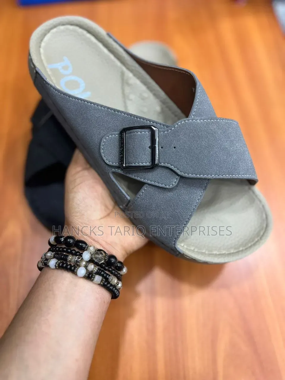 Premium Men’S Buckle-Strap Comfort Slides