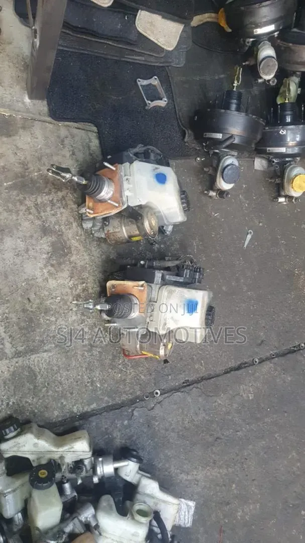 Abs Pump Mitsubishi Pajero Gdi 2005
