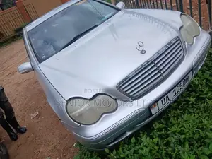 Mercedes-Benz C200 2003 Silver