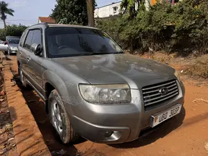 Subaru Forester 2005 Silver