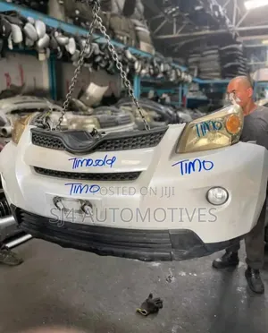 Nosecut Toyota Ist New Model