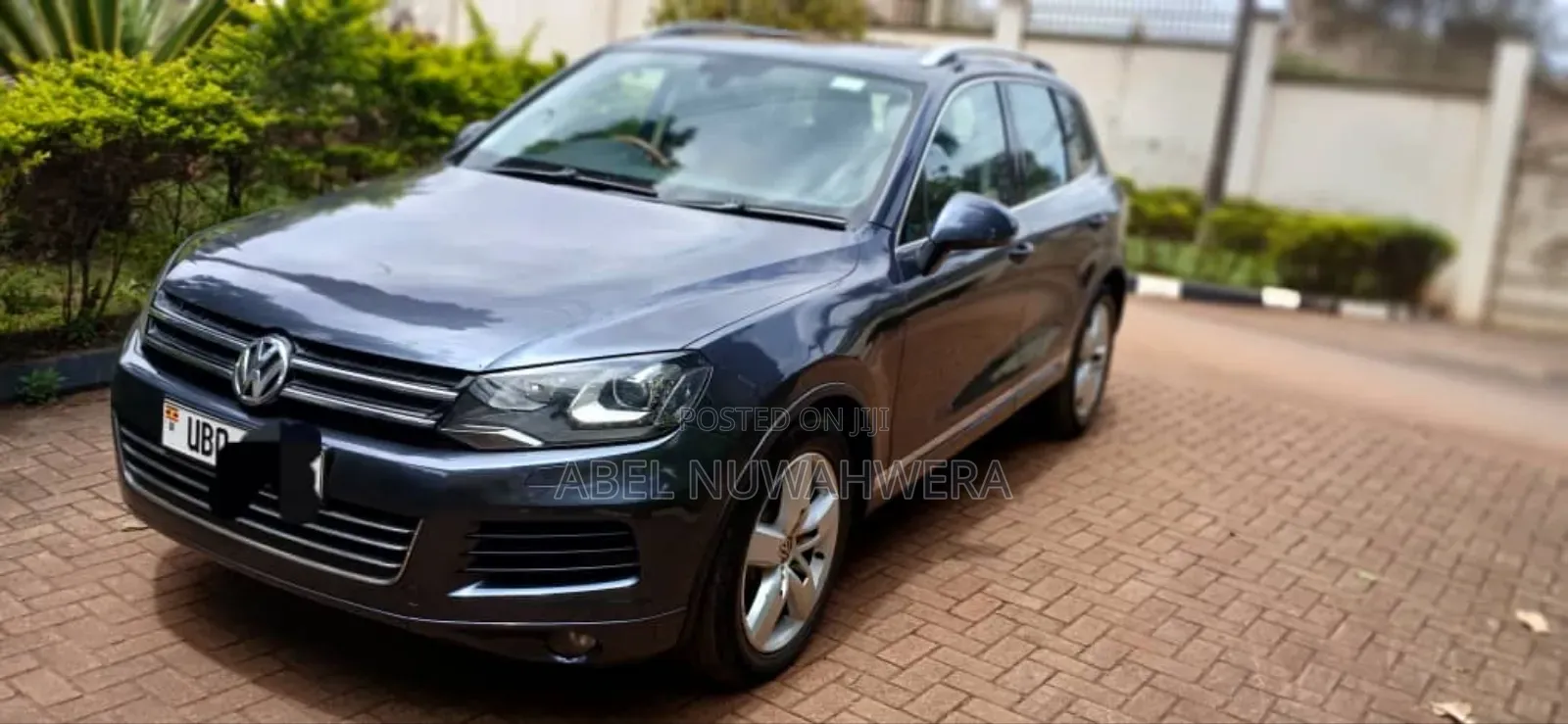 Volkswagen Touareg V6 Executive 4dr SUV AWD (3.6L 6cyl 8A) 2014 Blue