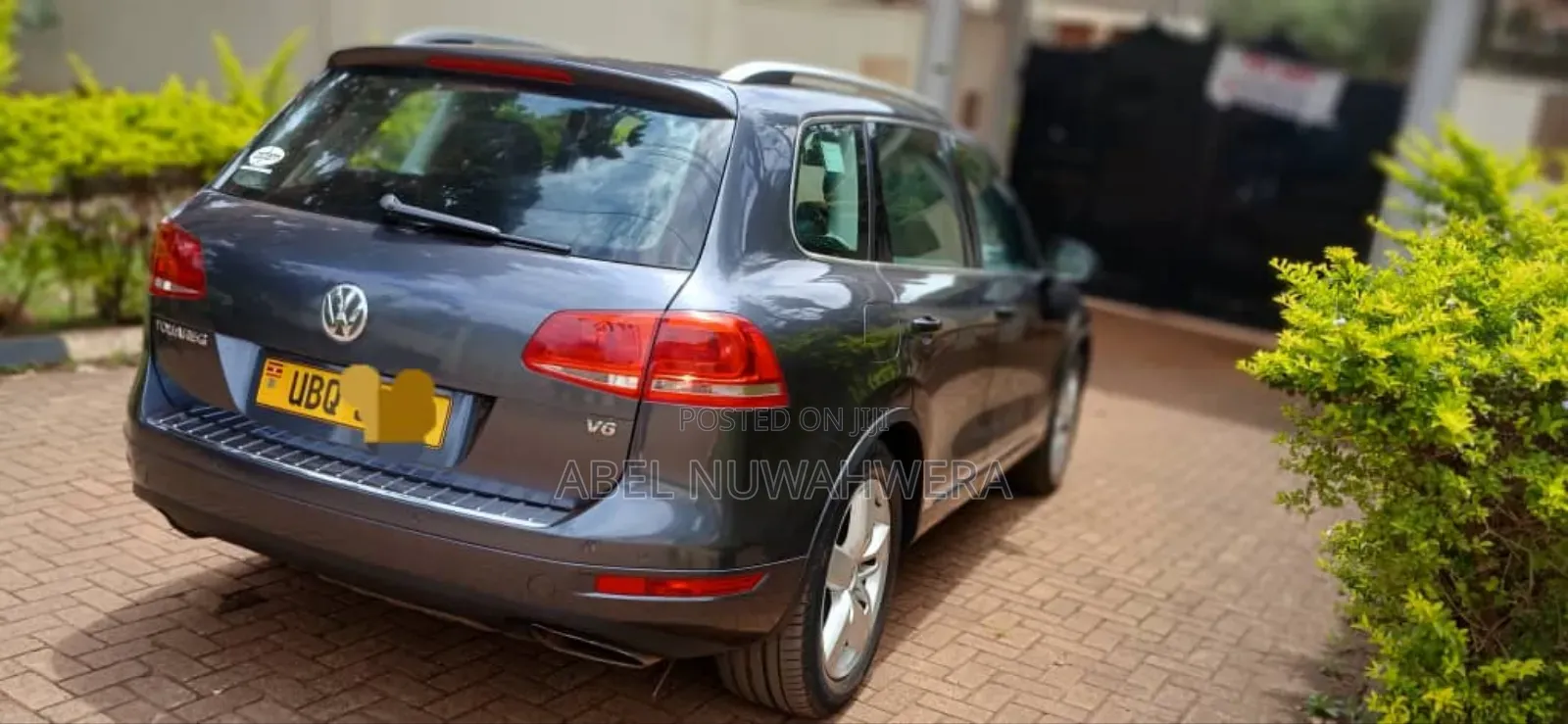 Volkswagen Touareg V6 Executive 4dr SUV AWD (3.6L 6cyl 8A) 2014 Blue