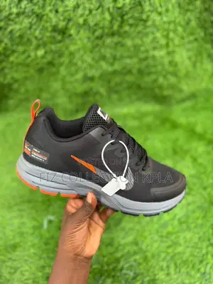 Nike Air Zoom Structure 17 – Black Phantom Stability Edition