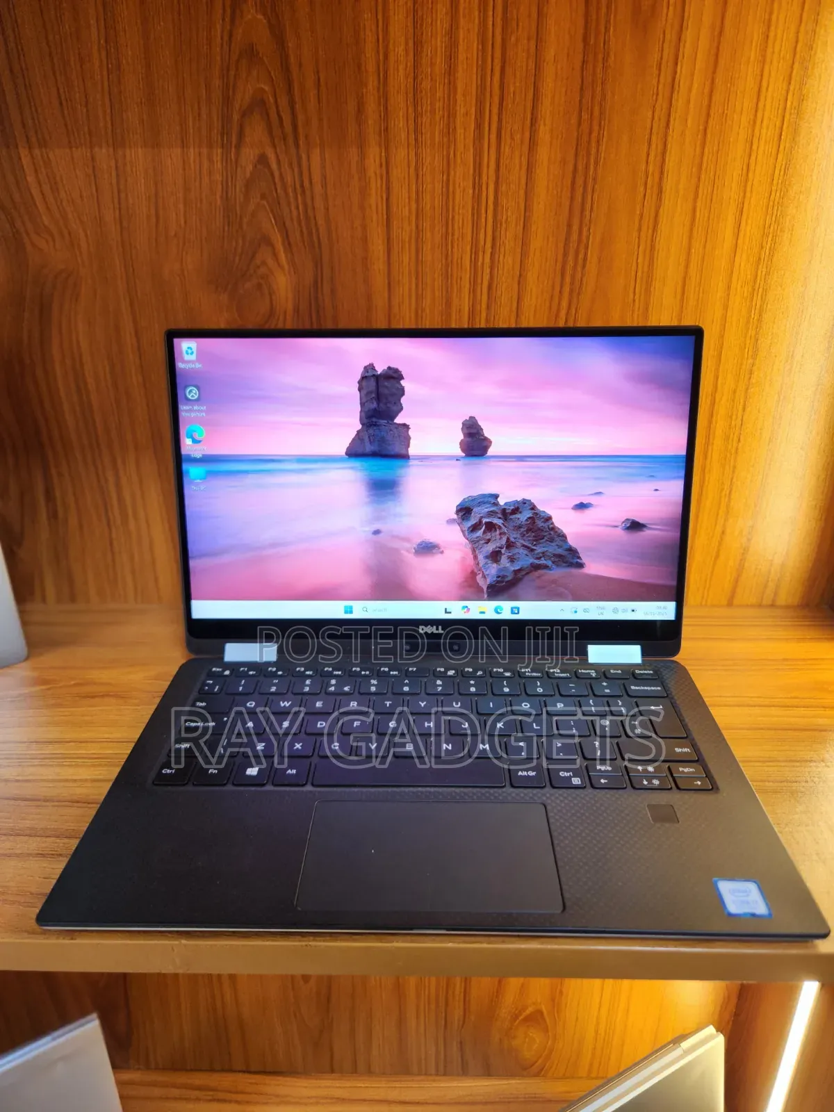 New Laptop Dell XPS 13 9365 8GB Intel Core i7 SSD 512GB