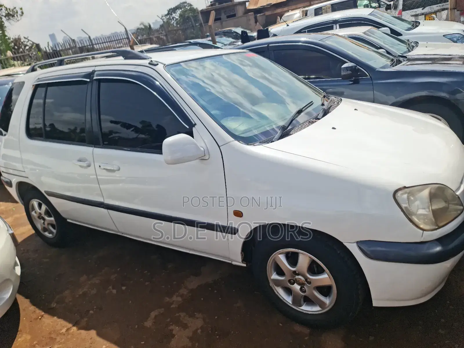 Toyota Raum 1.5 AWD 2006 White
