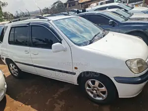 Toyota Raum 1.5 AWD 2006 White