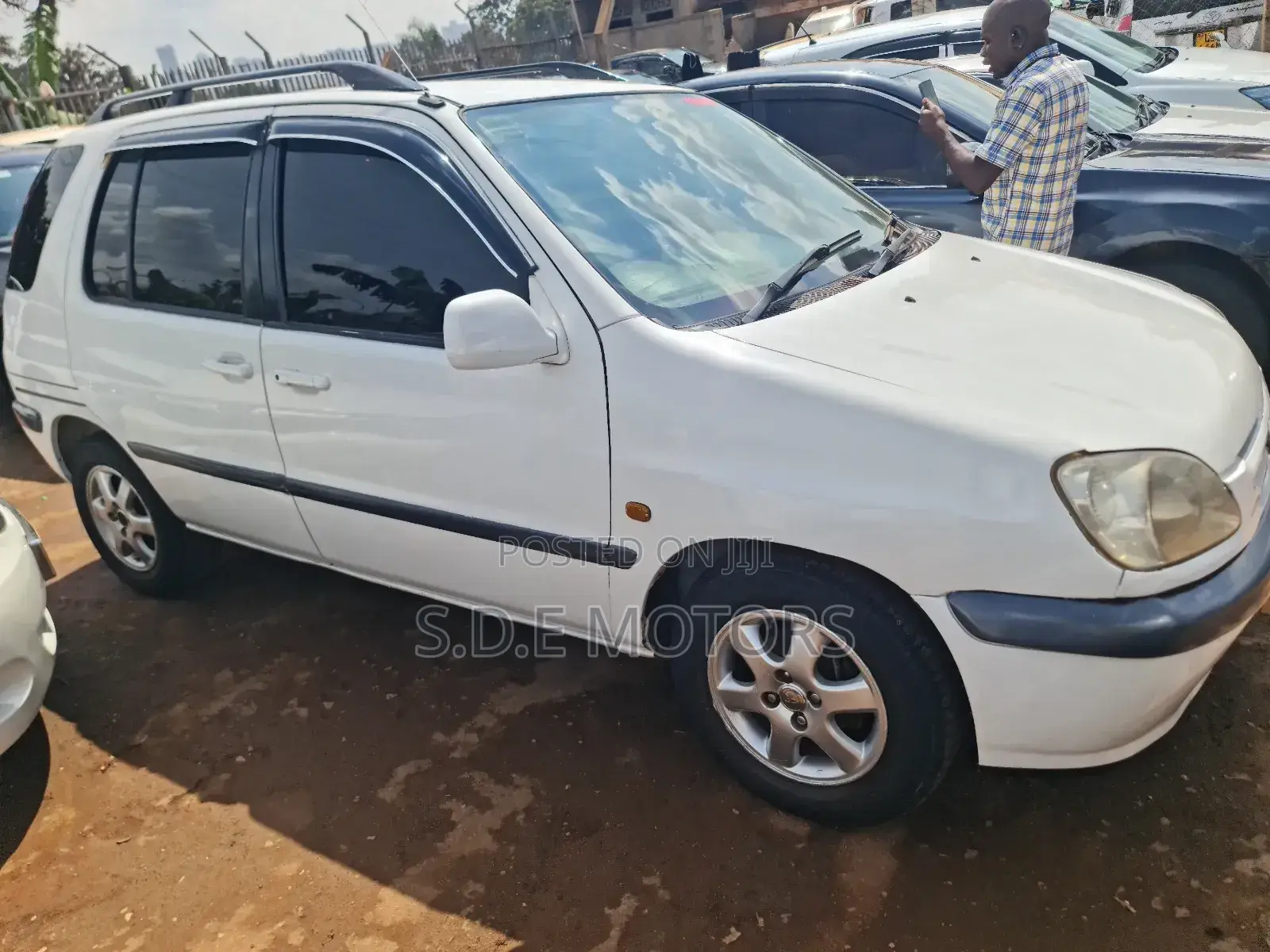 Toyota Raum 1.5 AWD 2006 White