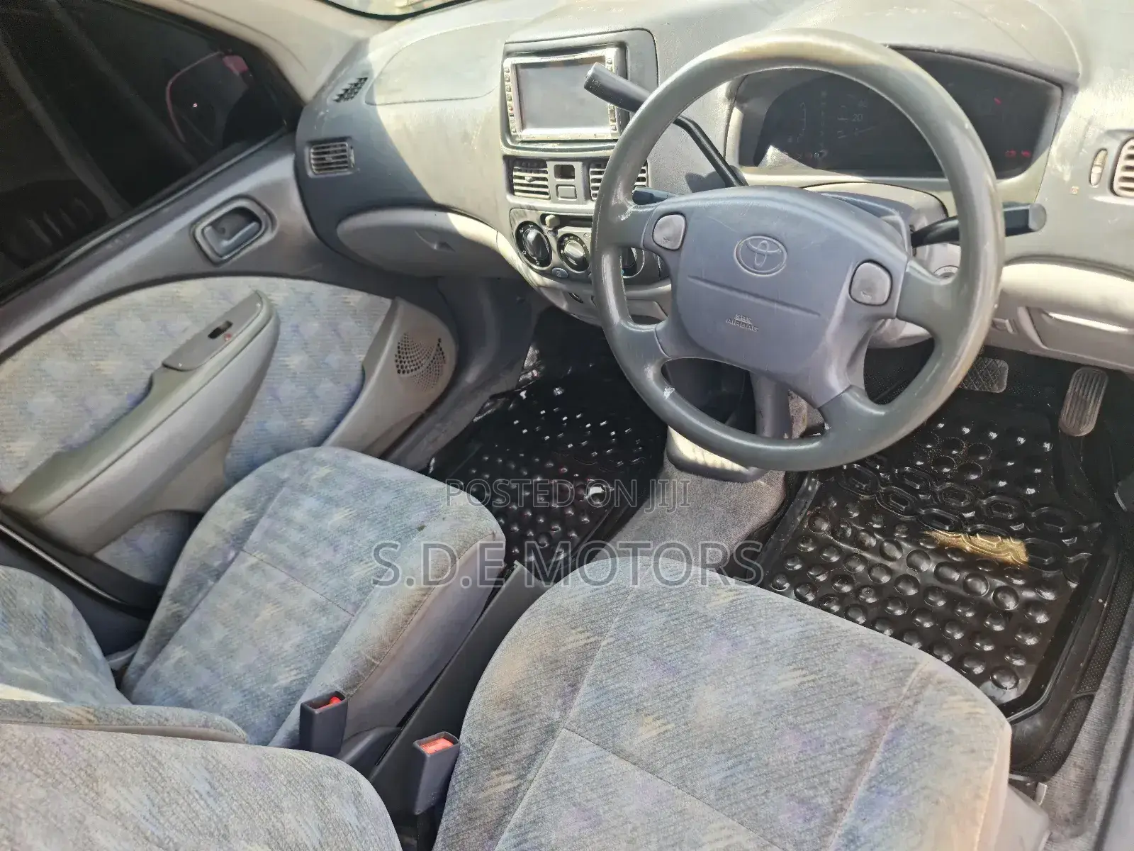 Toyota Raum 1.5 AWD 2006 White