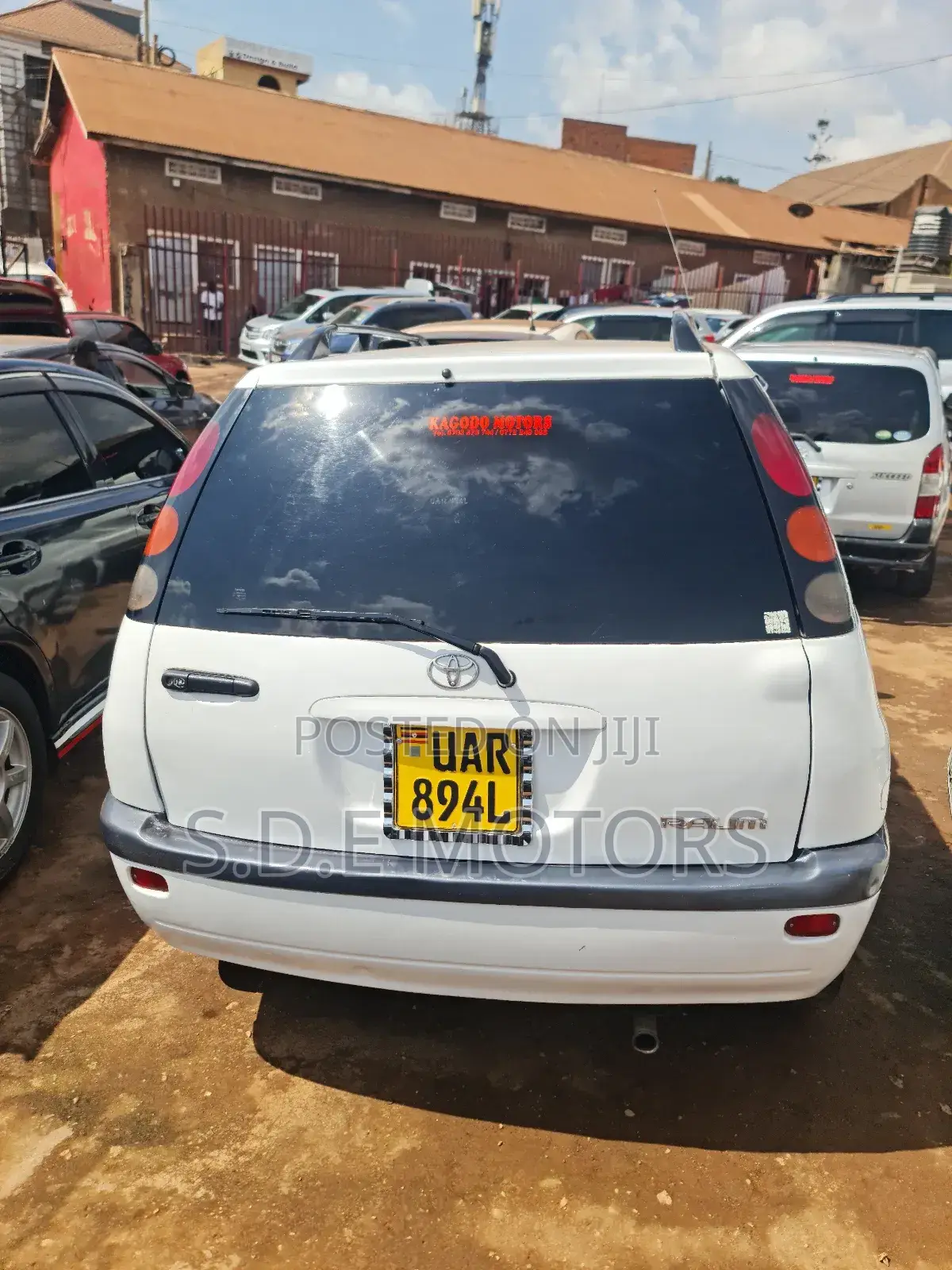 Toyota Raum 1.5 AWD 2006 White