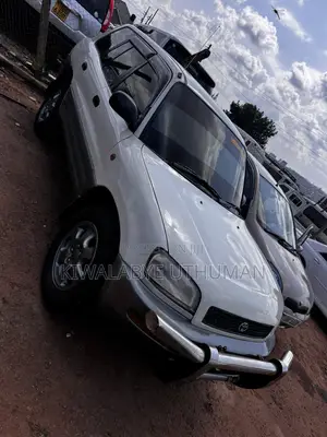 Toyota RAV4 1999 Silver