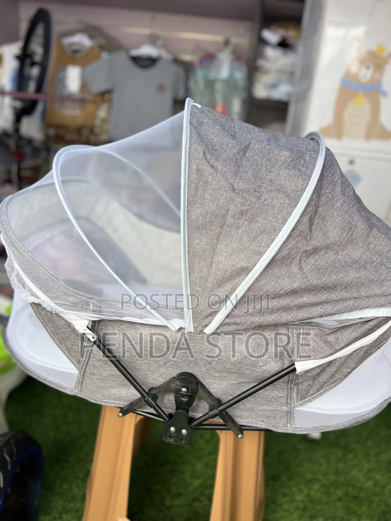 Portable Baby Travel Bed With Mosquitonet–Infant Wayfarer Sleeppod