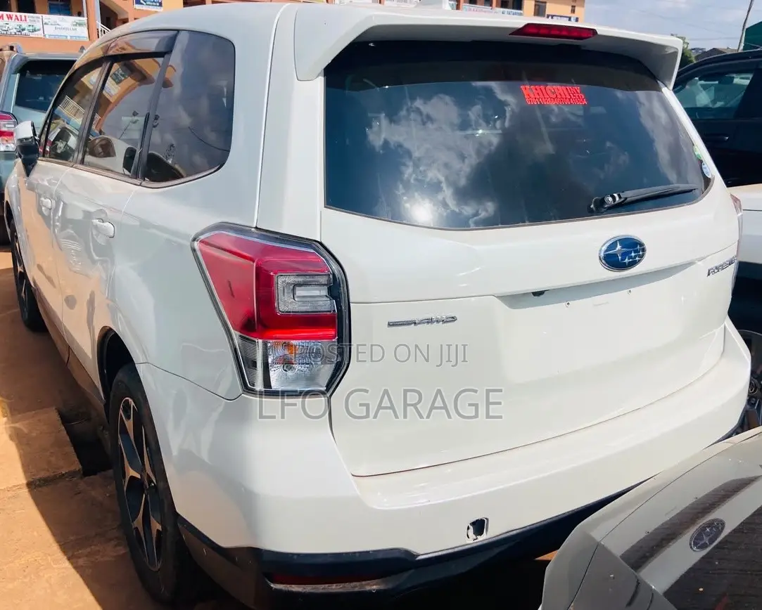 Subaru Forester 2.0XT Premium AWD 2017 White