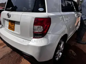 Toyota IST 2009 White