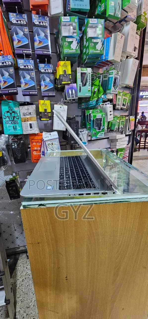 Laptop HP Envy X360 8GB Intel Core i5 HDD 1T