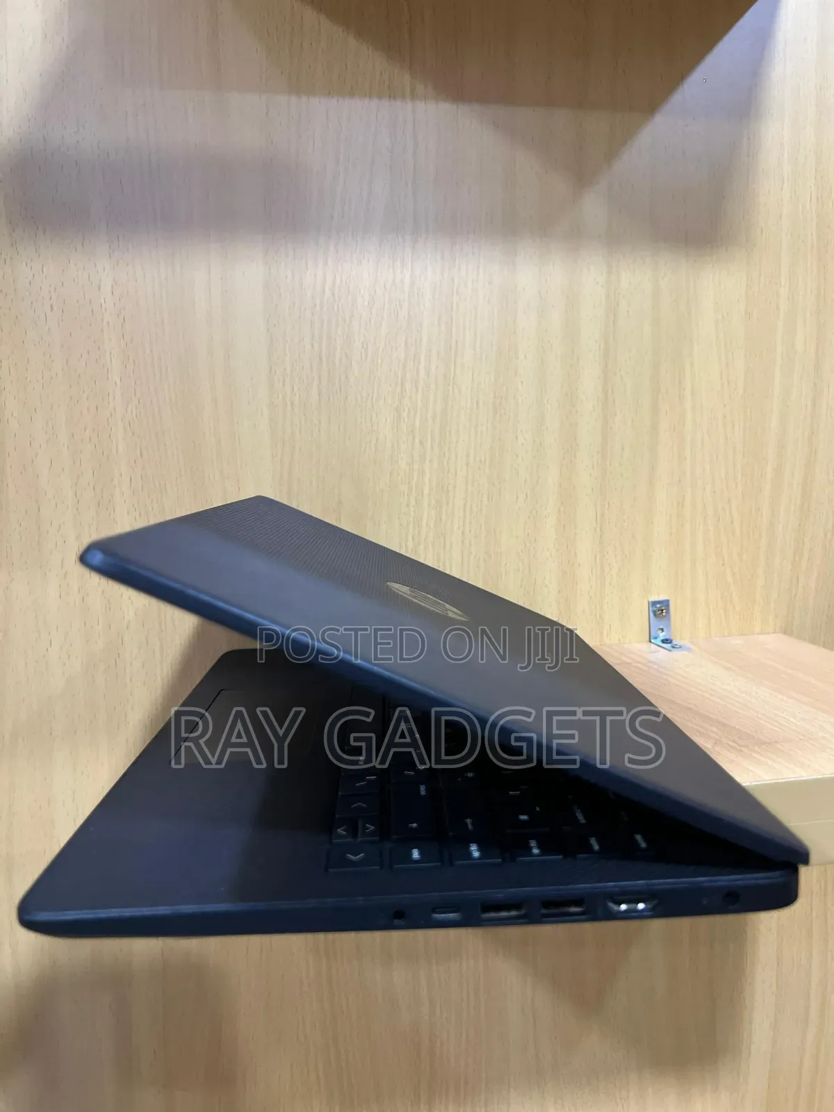 Laptop HP 14-dq1025cl 8GB Intel Core i5 SSD 256GB