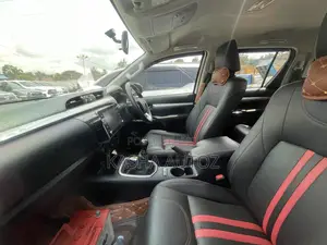 Toyota Hilux 2020 White