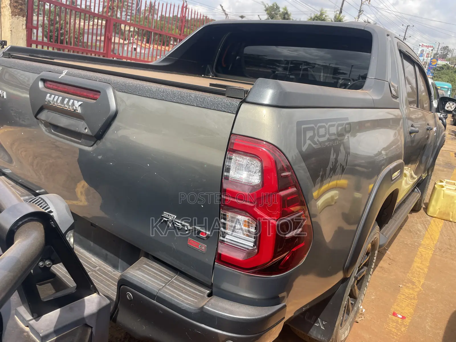 Toyota Hilux 2022 Beige