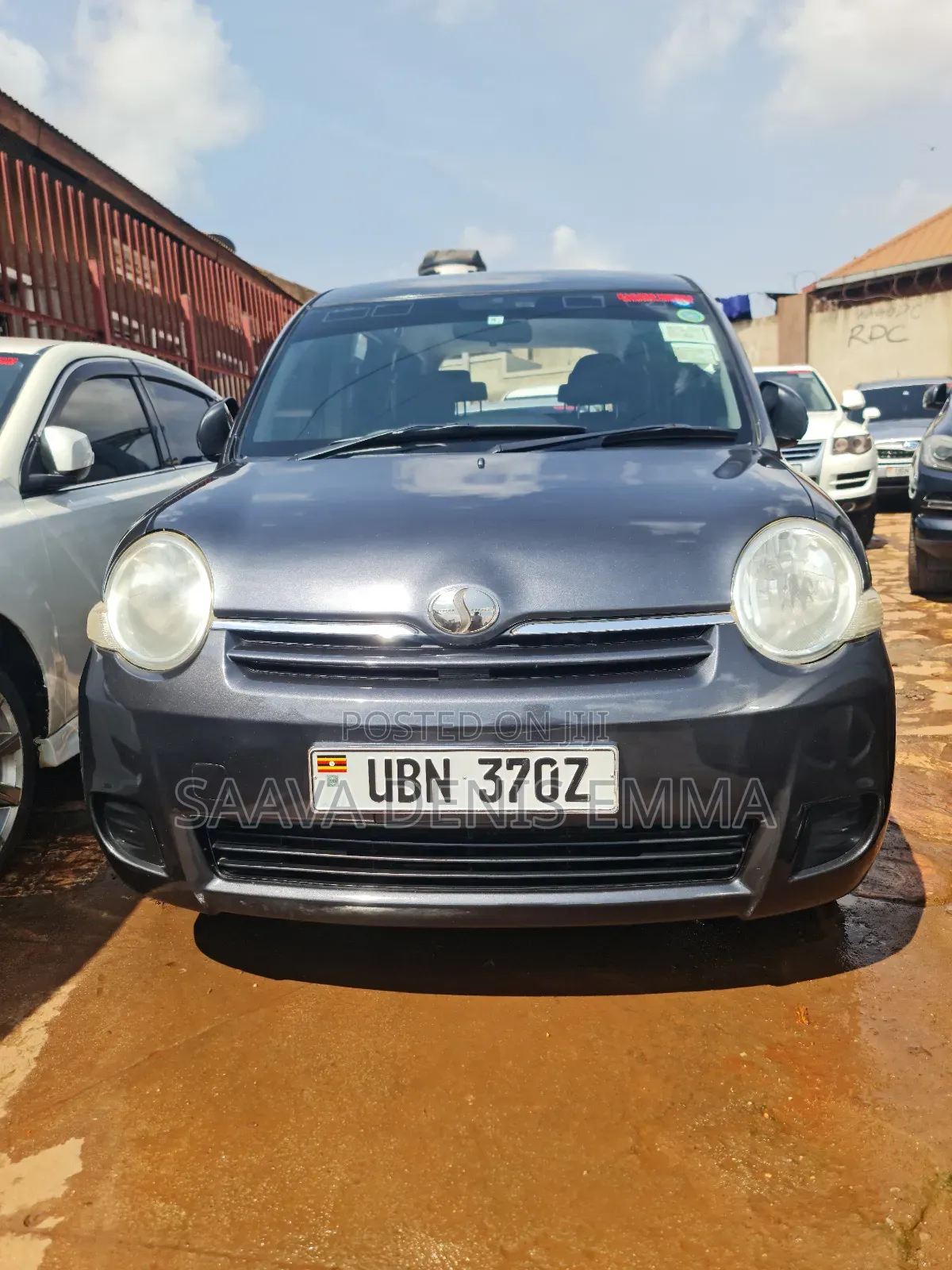 Toyota Sienta 2010 White