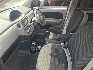 Toyota Sienta 2010 White
