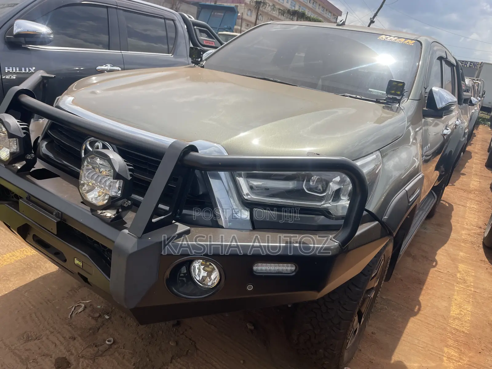 Toyota Hilux 2021 Beige