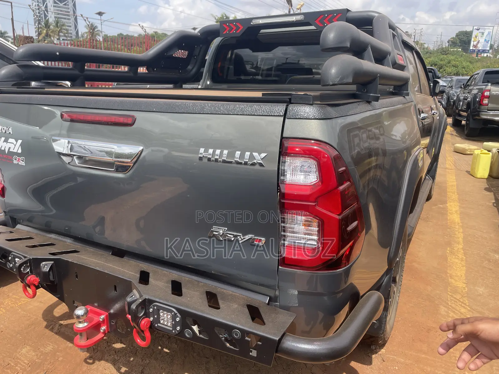 Toyota Hilux 2021 Beige