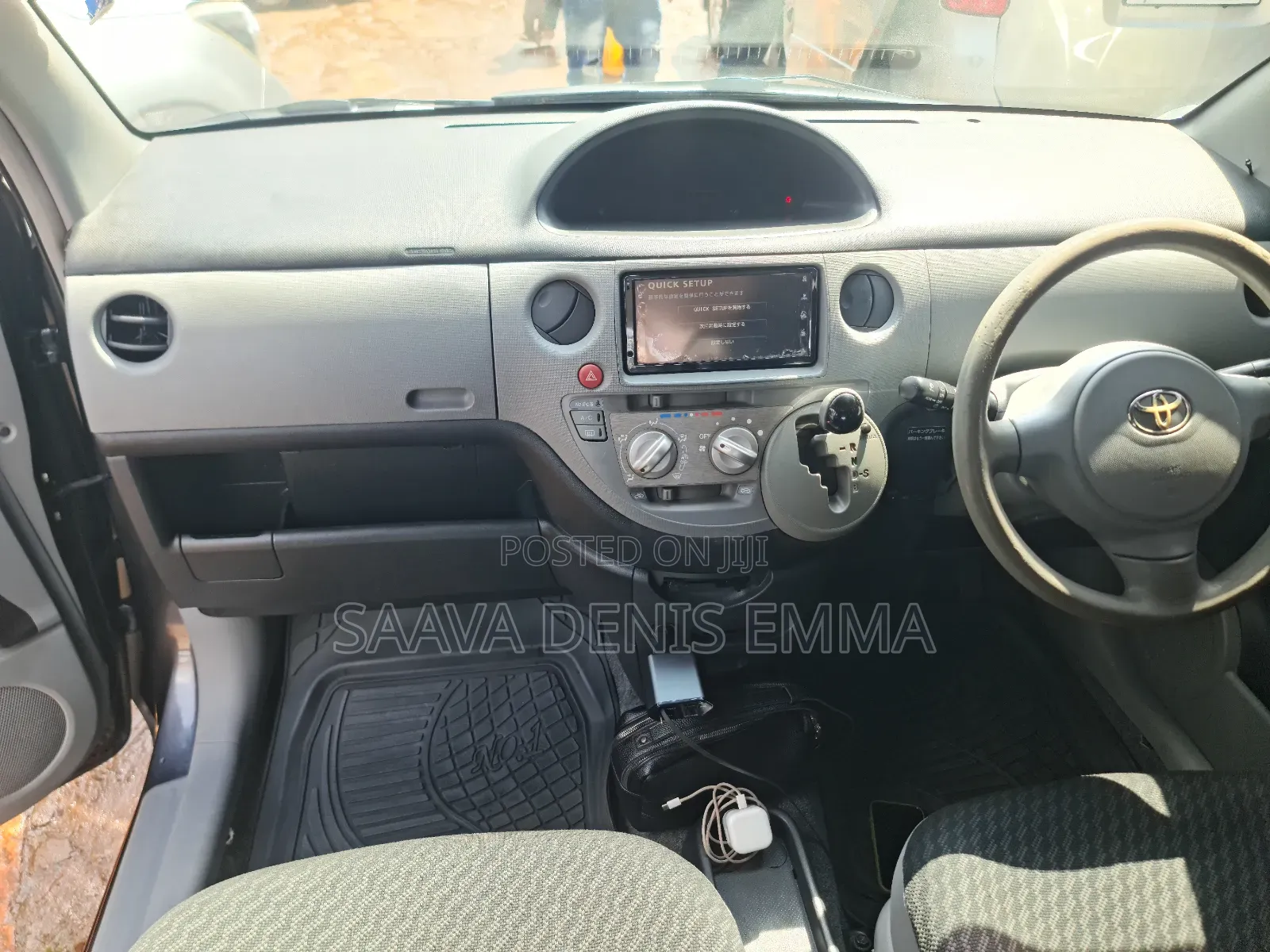 Toyota Sienta 2010 White