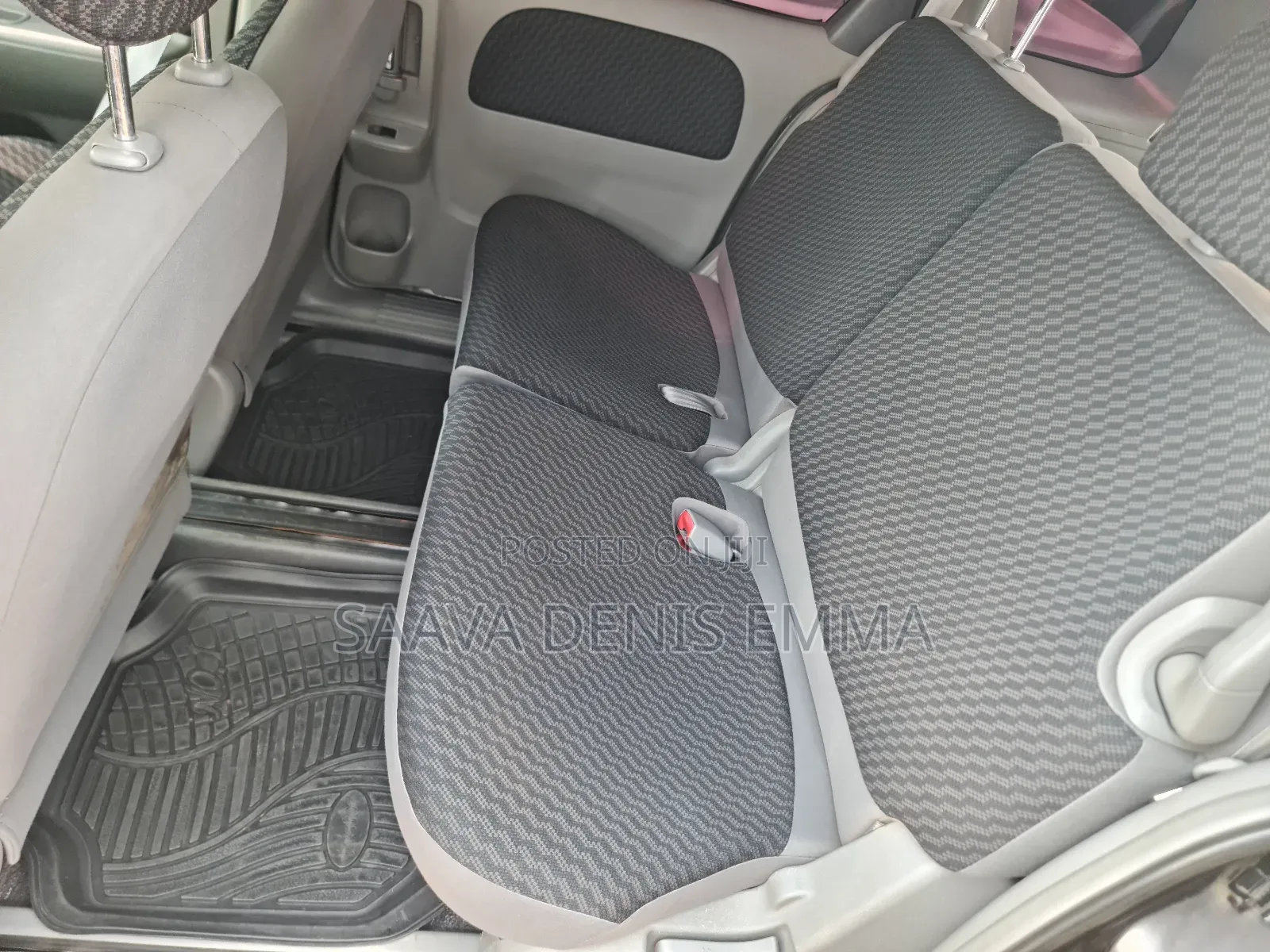 Toyota Sienta 2010 White