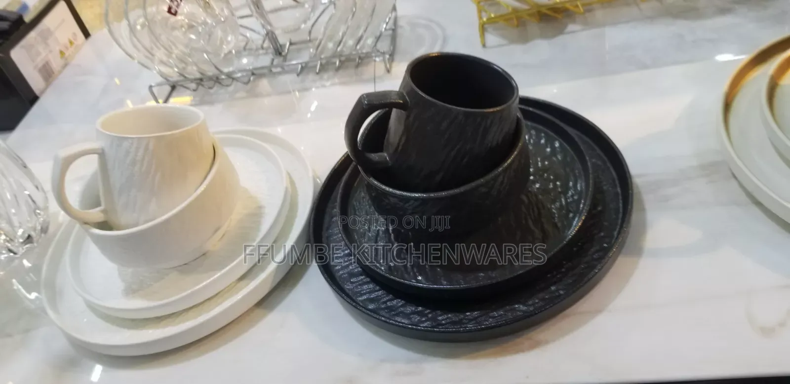 Dinner Set Black and White 24 Piece