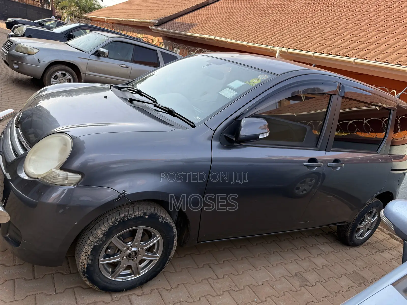Toyota Sienta 2008 Gray