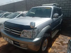 Toyota Land Cruiser Prado 2000 Silver