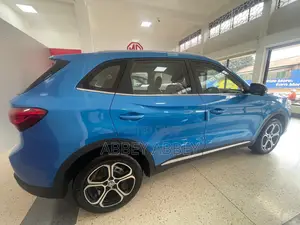New MG ZS 2025 Blue