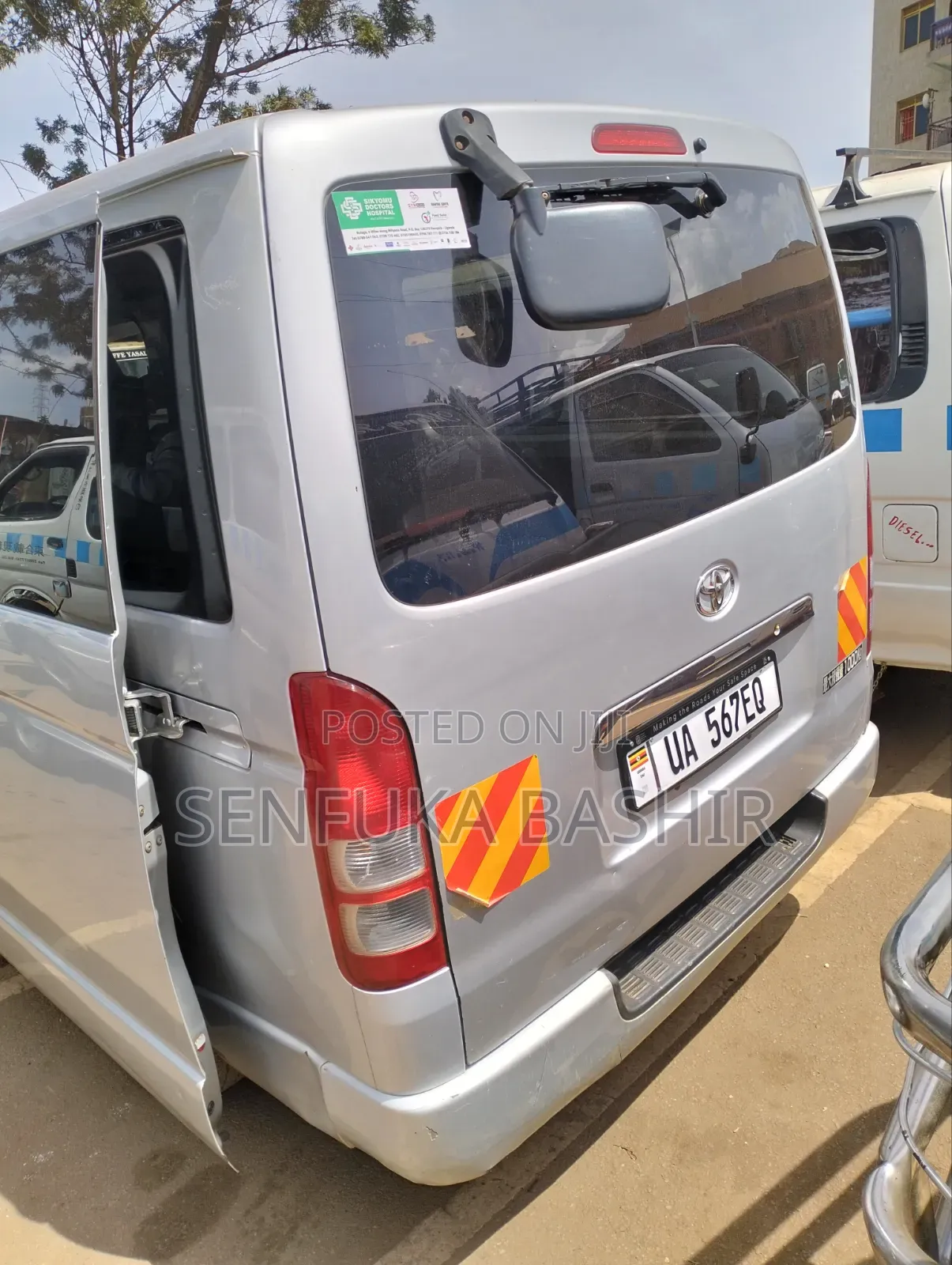 Toyota HiAce 2010 Silver