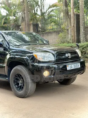 Toyota Hilux Surf 2009 Black