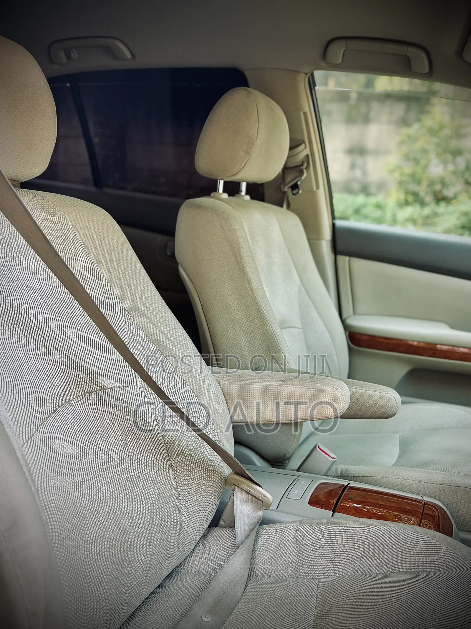 Toyota Harrier 2012 White