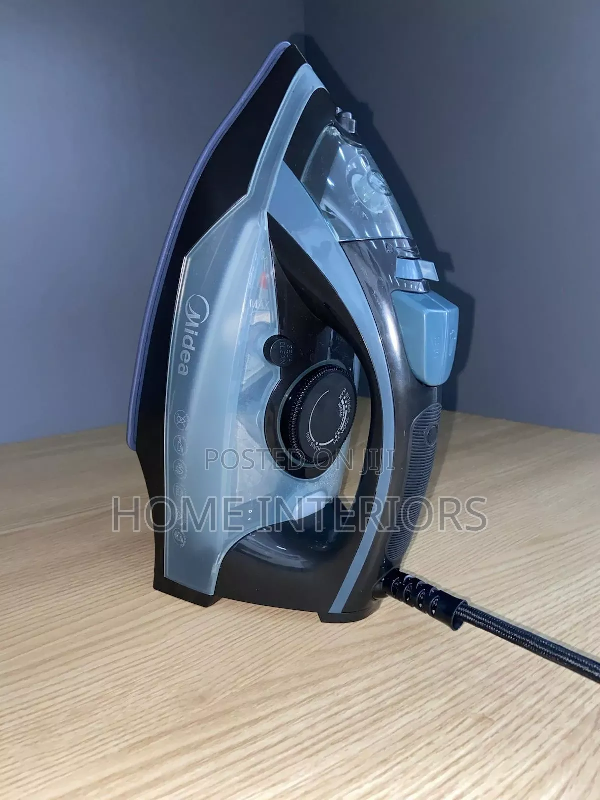 Midea Flat Iron