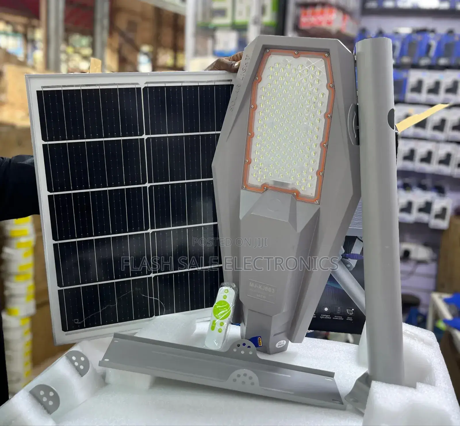 300w Solar Street Light - Mj-Xj803 Interstellar Warrior (New)