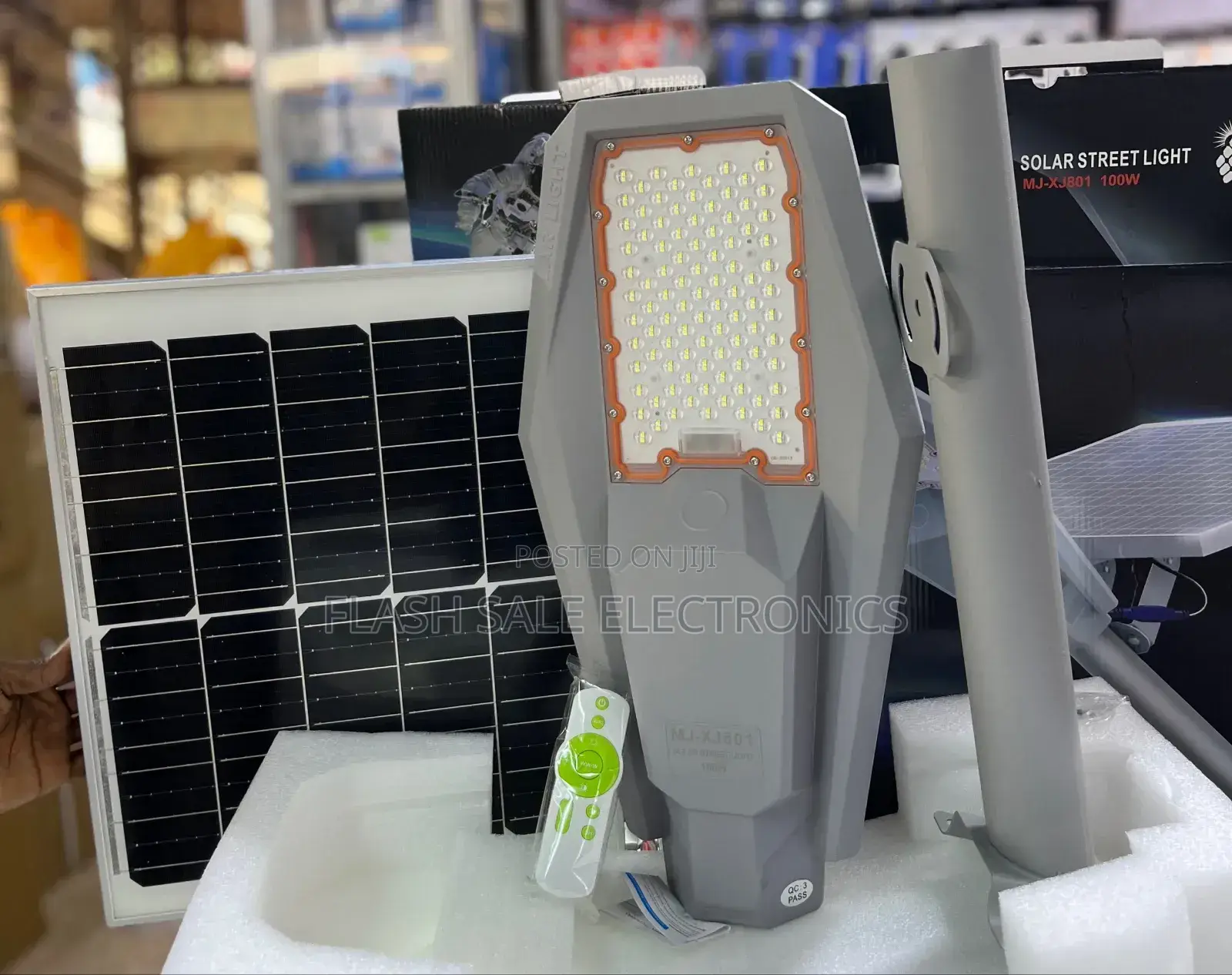 300w Solar Street Light - Mj-Xj803 Interstellar Warrior (New)