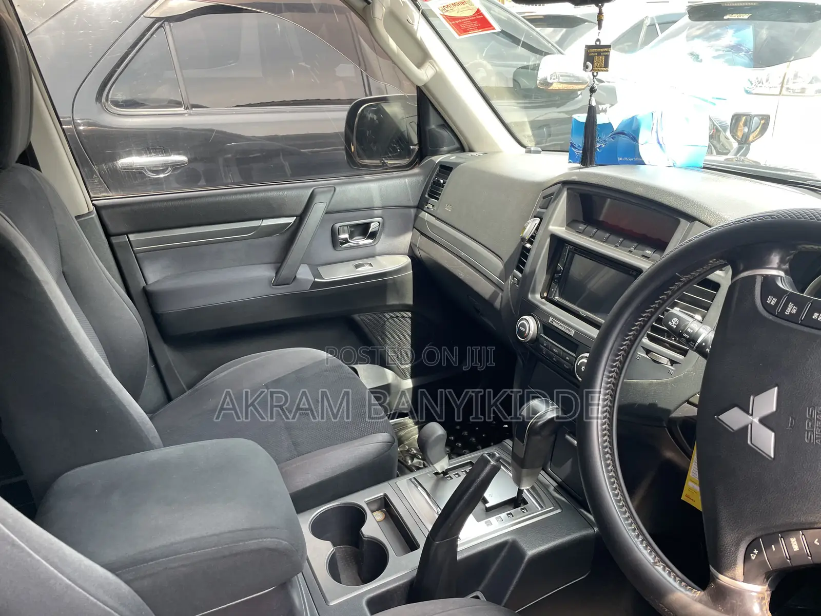 Mitsubishi Pajero 2010 Gray