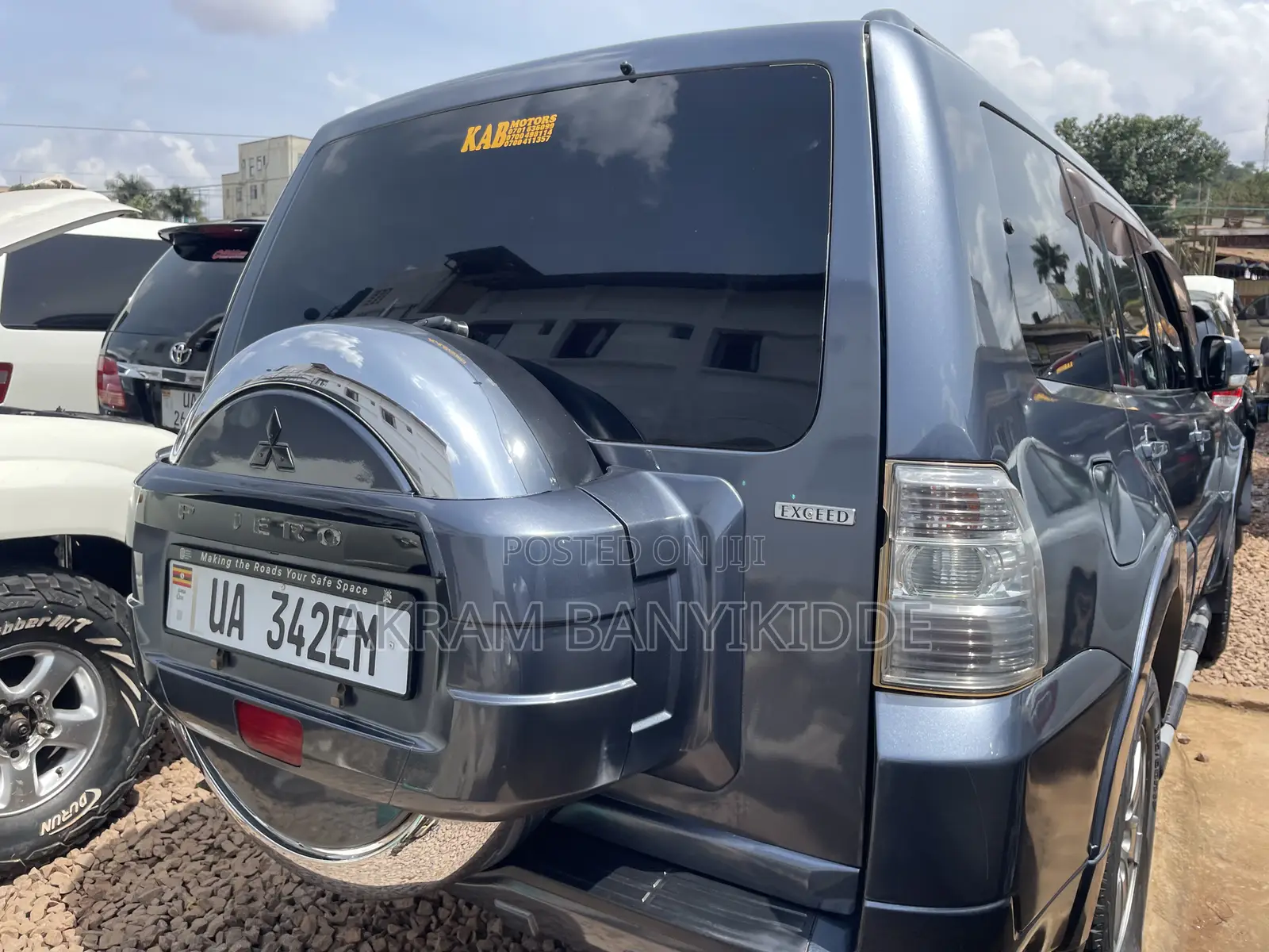 Mitsubishi Pajero 2010 Gray