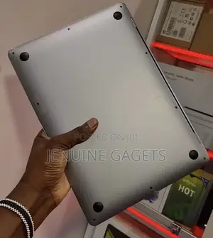 Laptop Apple MacBook Pro 2019 8GB Intel Core i5 SSD 128GB