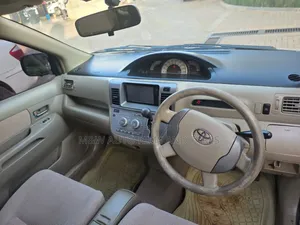 Toyota Raum 1.5 AWD 2006 Silver