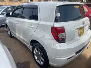 Toyota IST 2009 White