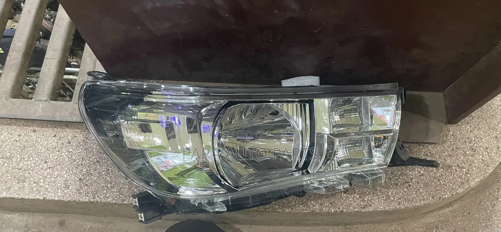 Toyota Hilux Revo Headlight