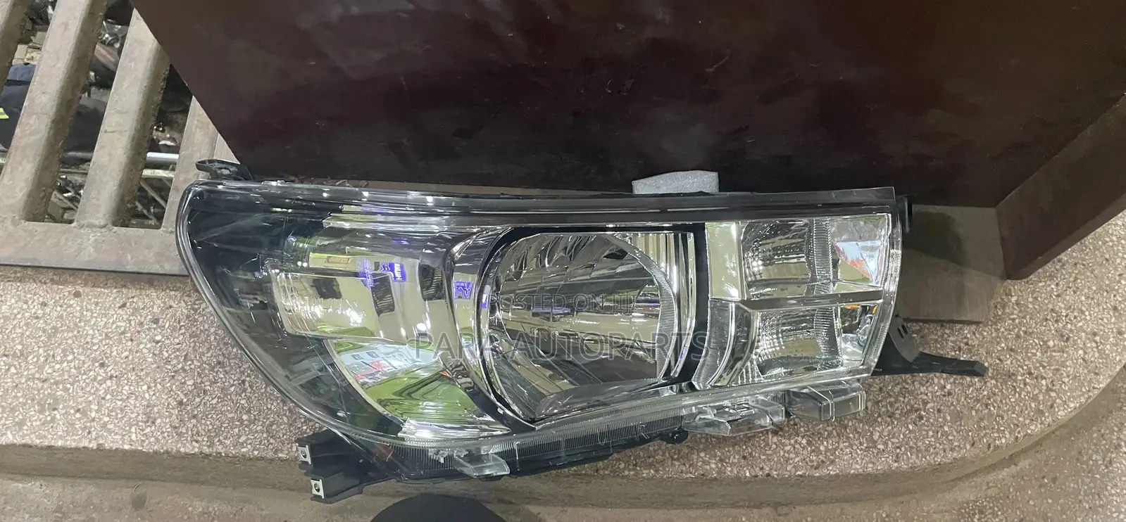 Toyota Hilux Revo Headlight