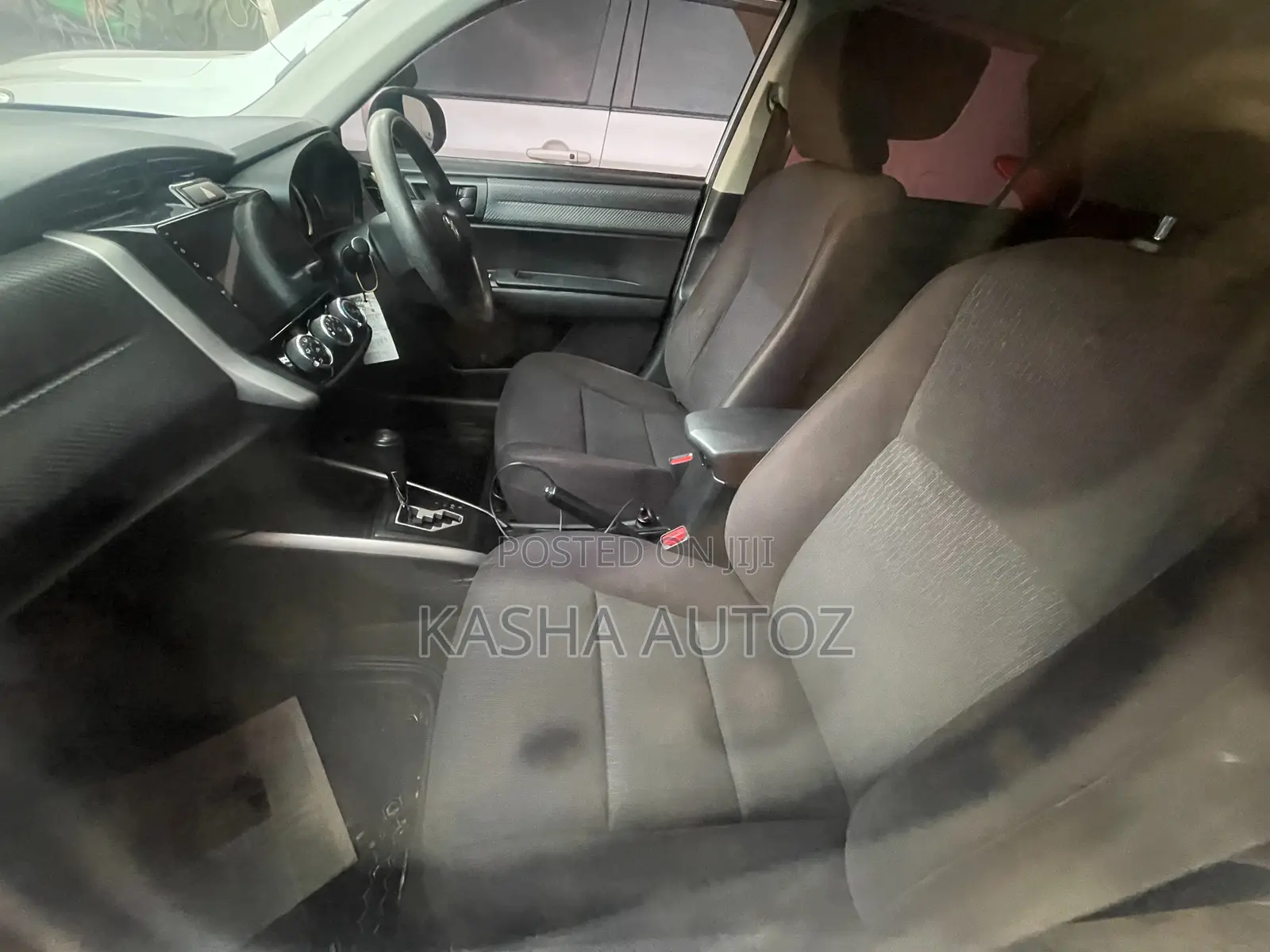 Toyota Corolla Fielder 2012 Silver