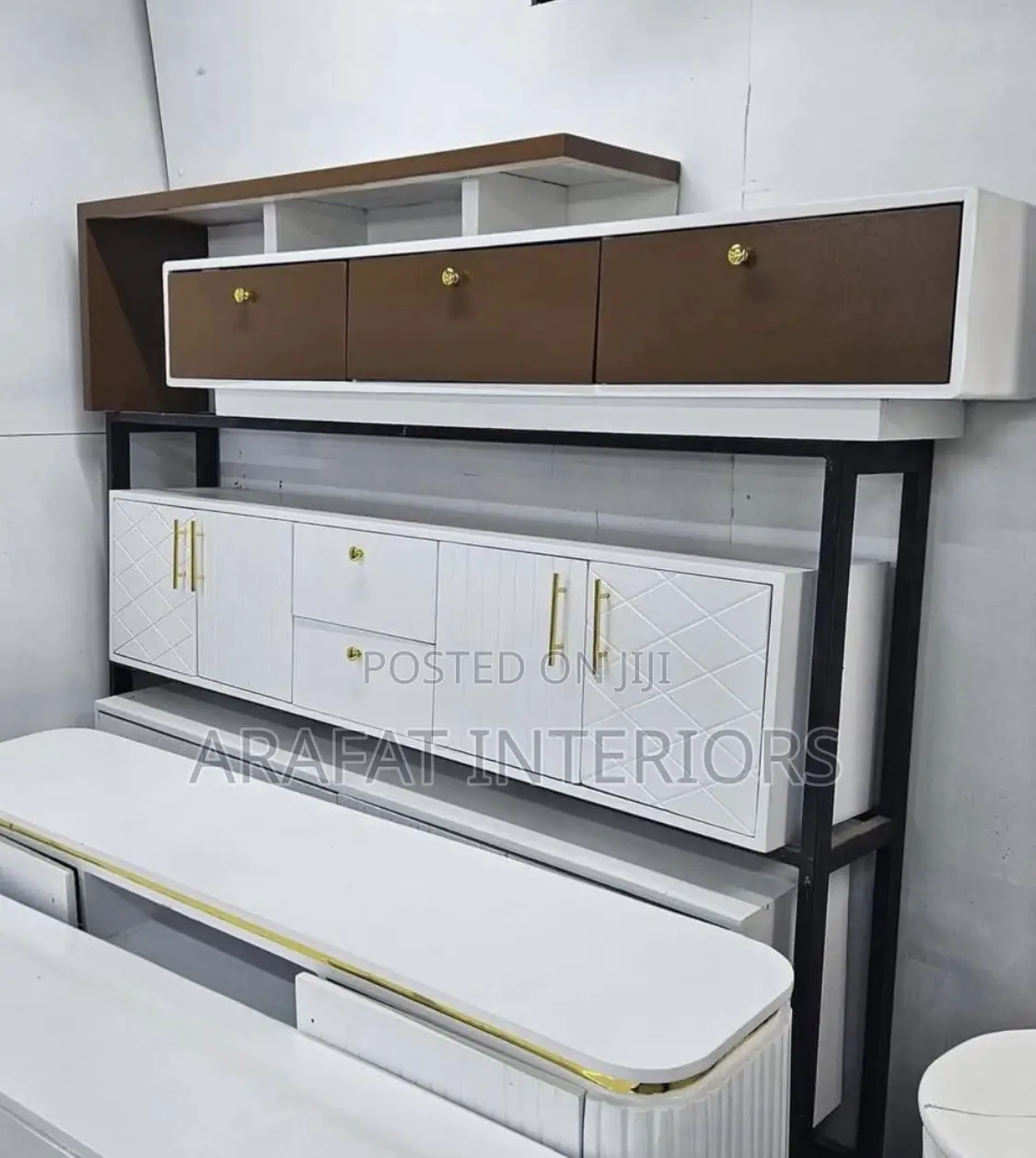 Moderna White Walnut Floating Media Console