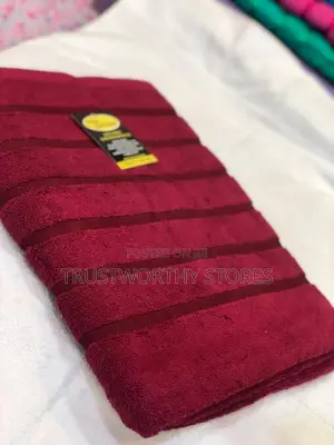 90x165cm Maroon Towel