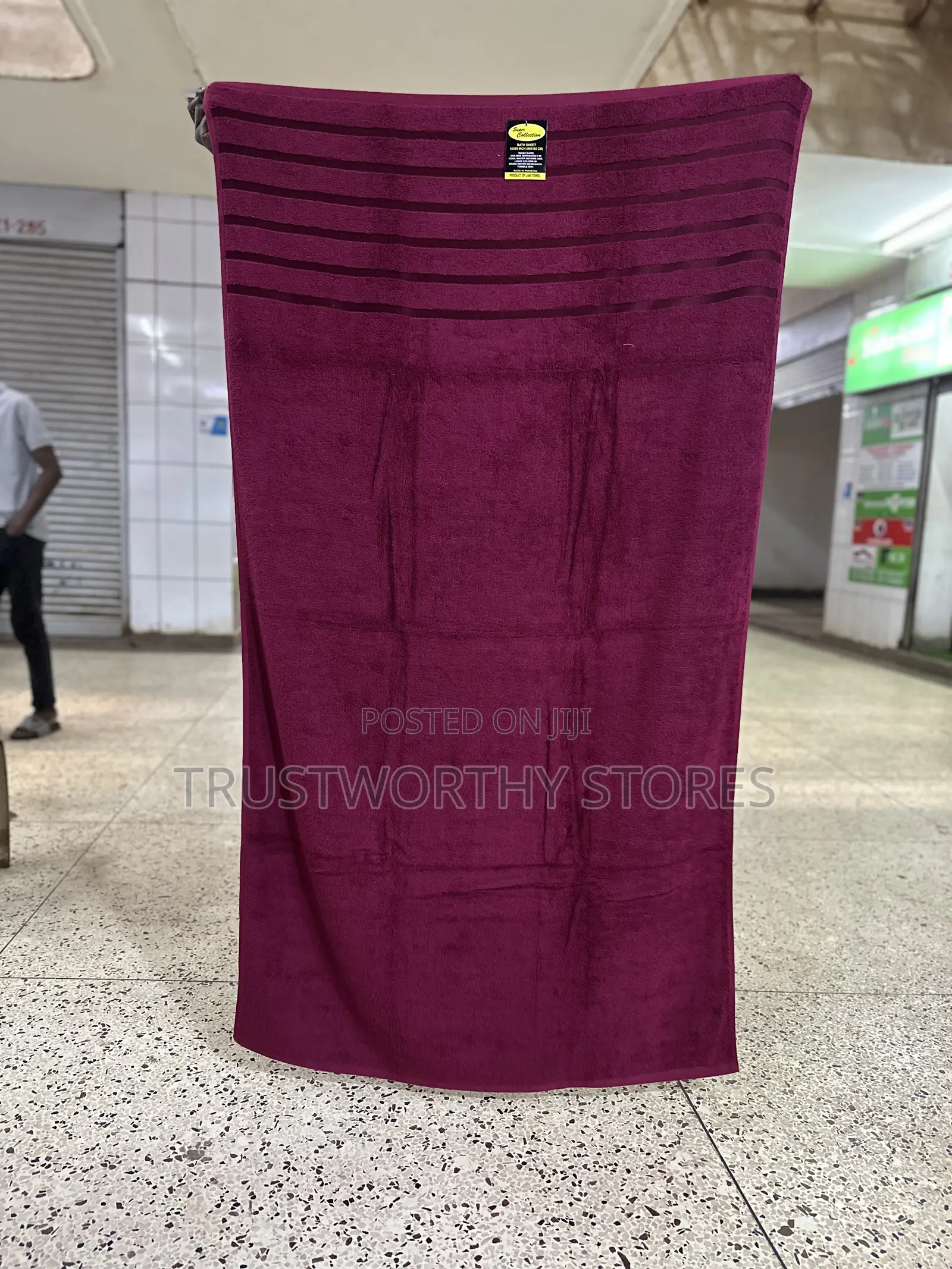 90x165cm Maroon Towel