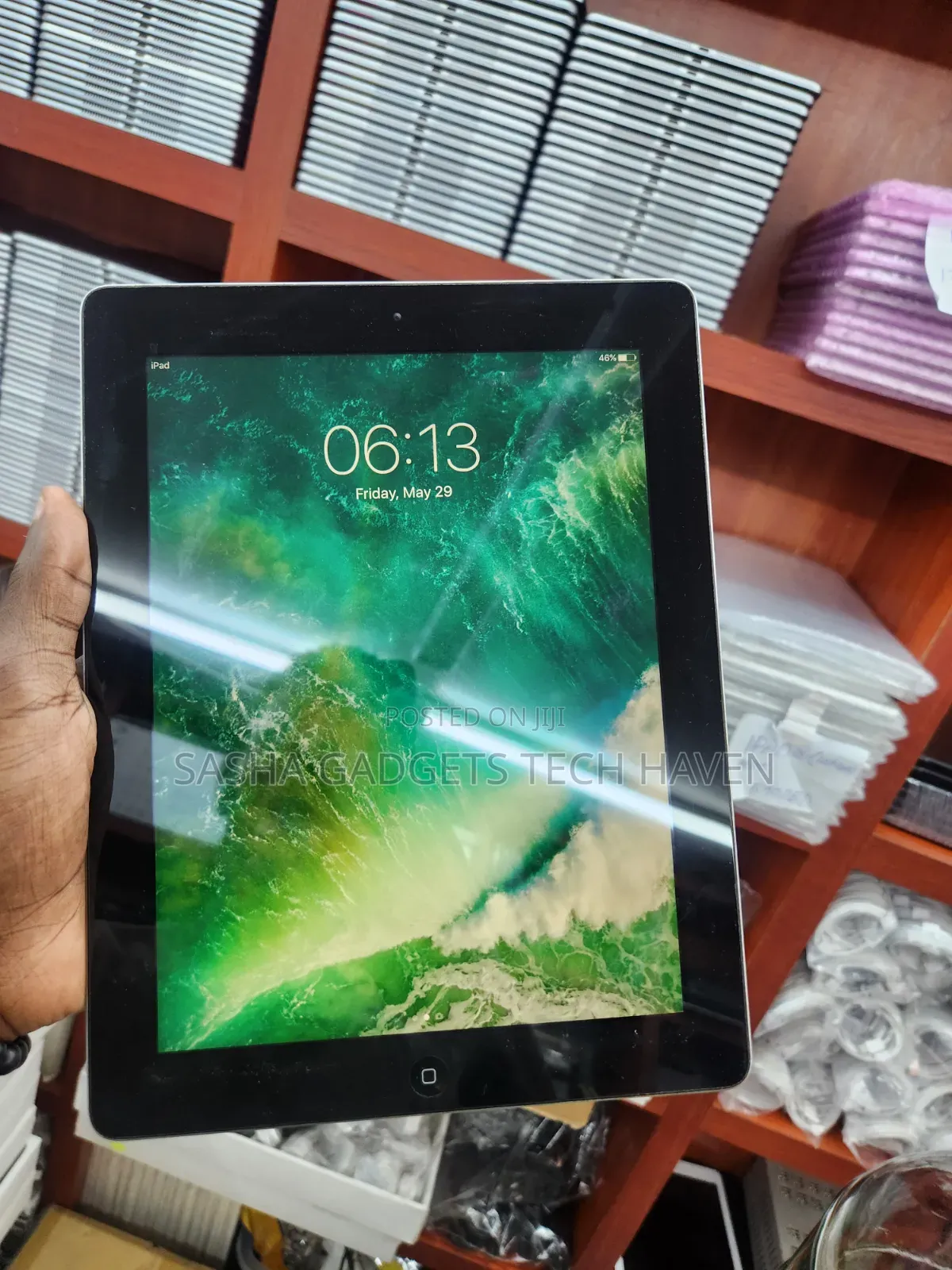 Apple iPad 4 Wi-Fi 16 GB Black